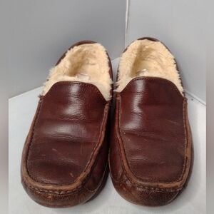 UGG Australia Mens Ascot Brown Leather Lined Slippers 10 Slip-On House Shoes A1